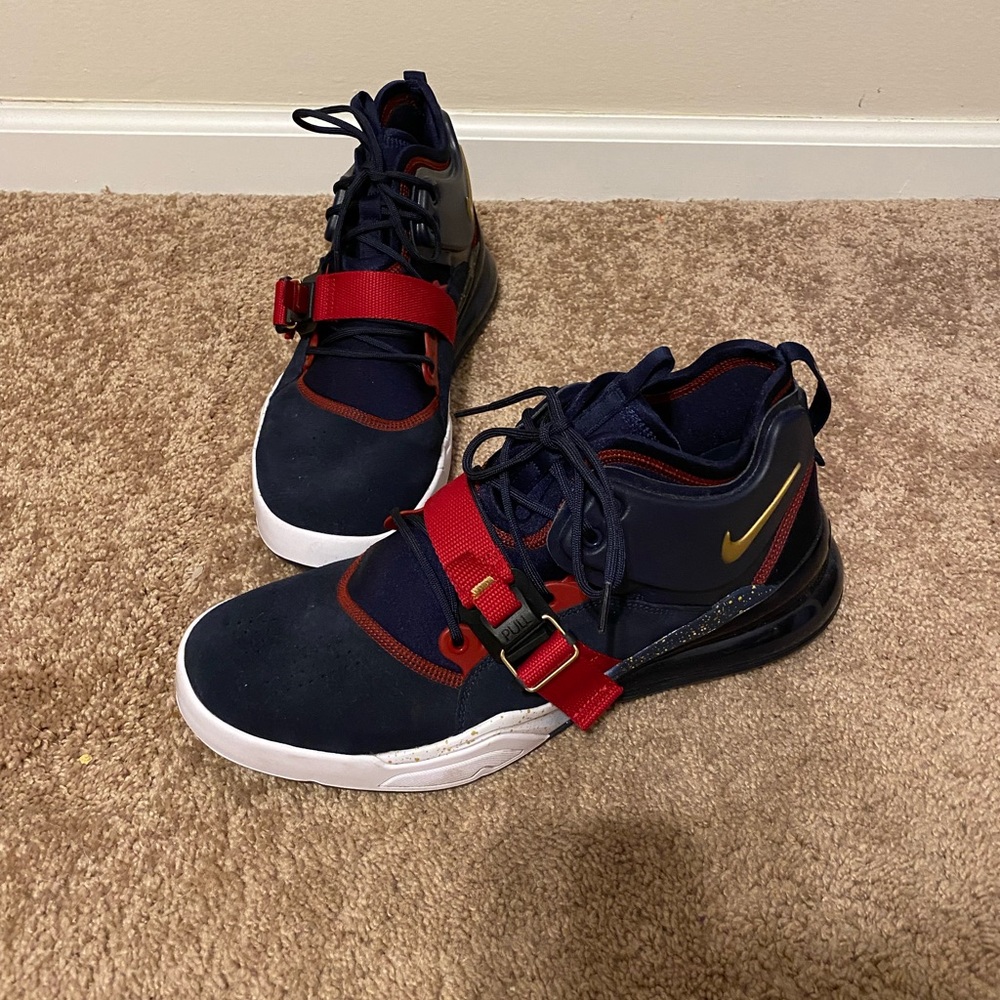 Nike Air Force 270 Olympic Size 12